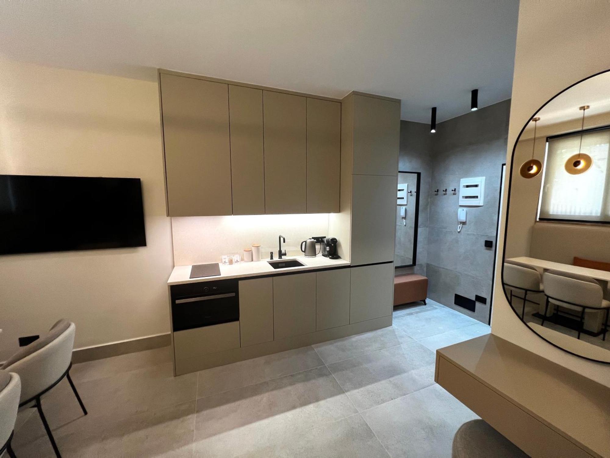 Golden Beach Suites Саранде Екстериор снимка